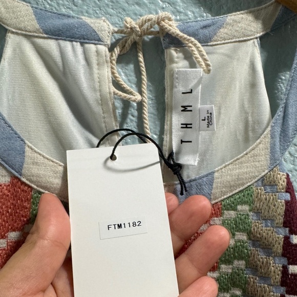 THML Embroidery Dress Size Large NWT - Picture 5 of 6